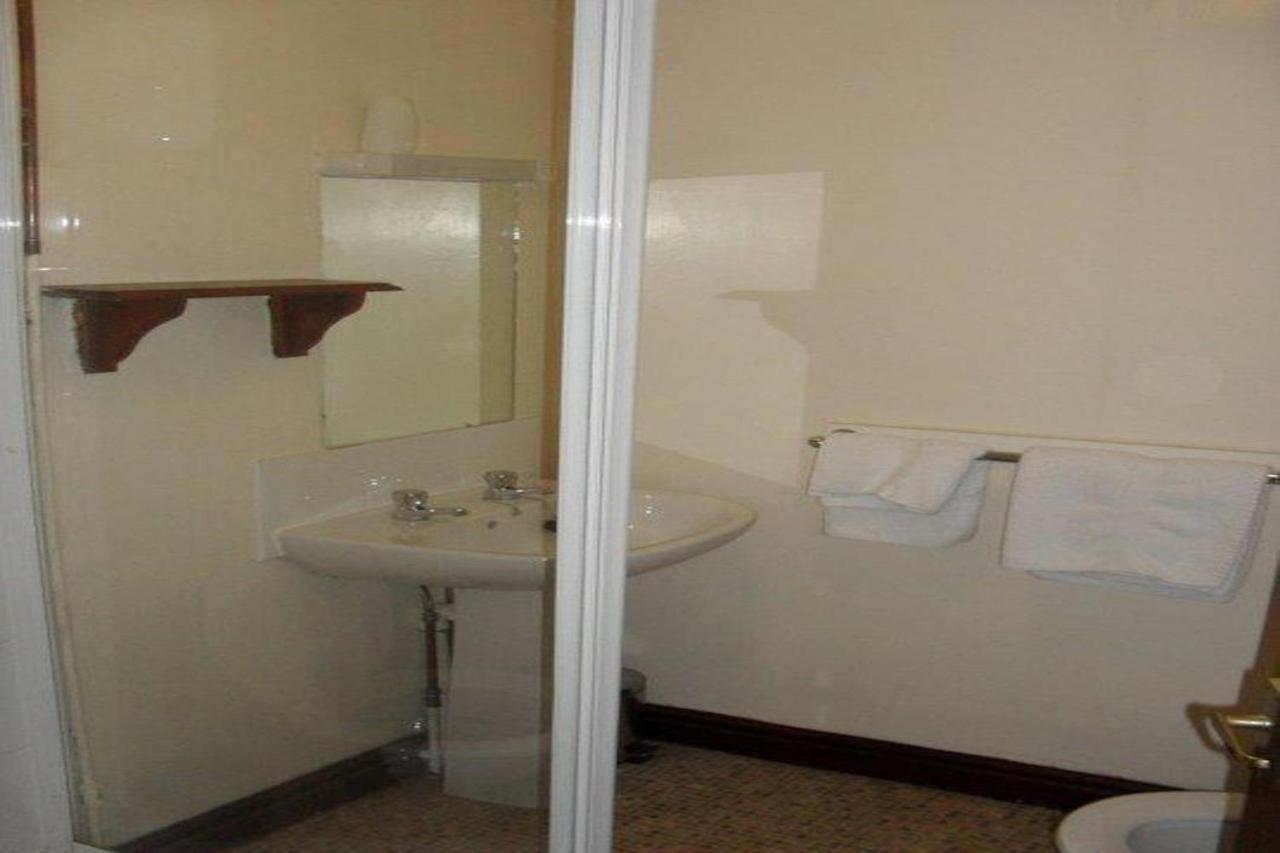 Oyo Lord Nelson Hotel Telford Ngoại thất bức ảnh